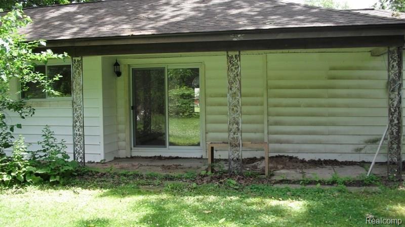 2445 East Thirteen Mile Road Warren, MI 48092 - Photo 15 of 41 CIMG2319 (800x449).jpg