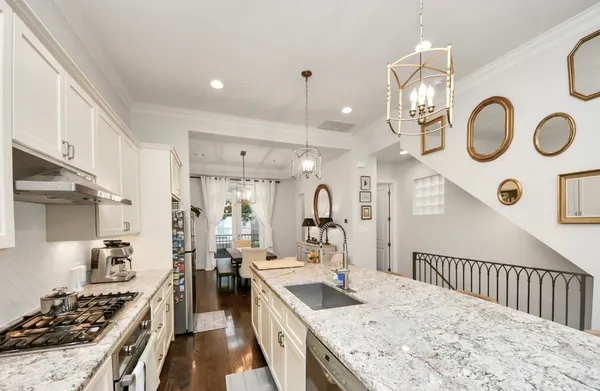 $3,800 | 15623 Broad Street, Sugar Land, TX 77478