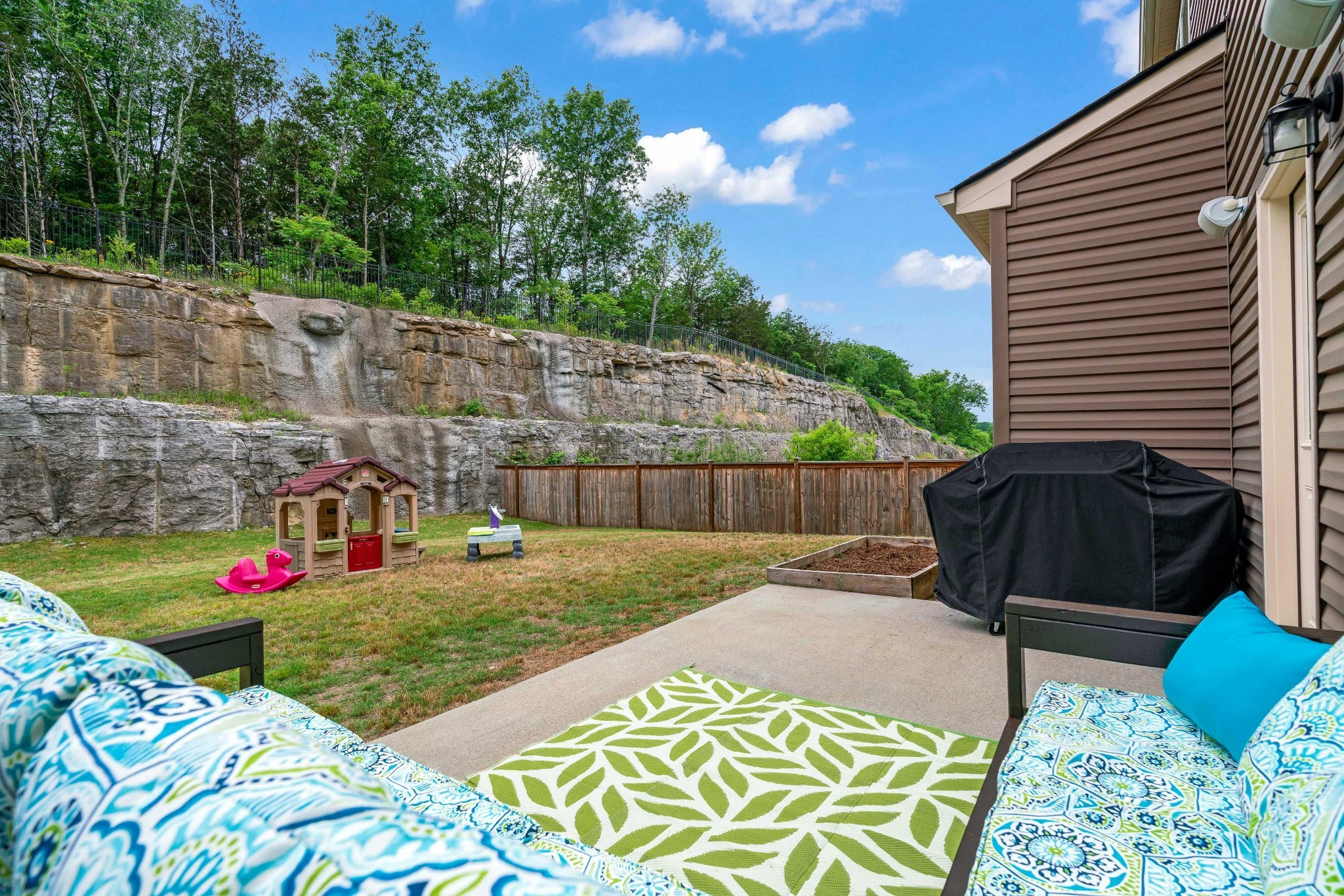 1432 Old Stone Road Lebanon, TN 37087 - Photo 46 of 55 a view of a backyard with a garden