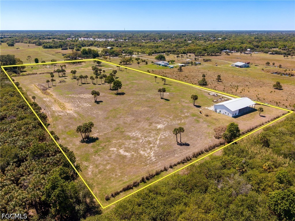 18020 Caloosa Ridge Road Alva, FL 33920 - Photo 8 of 31