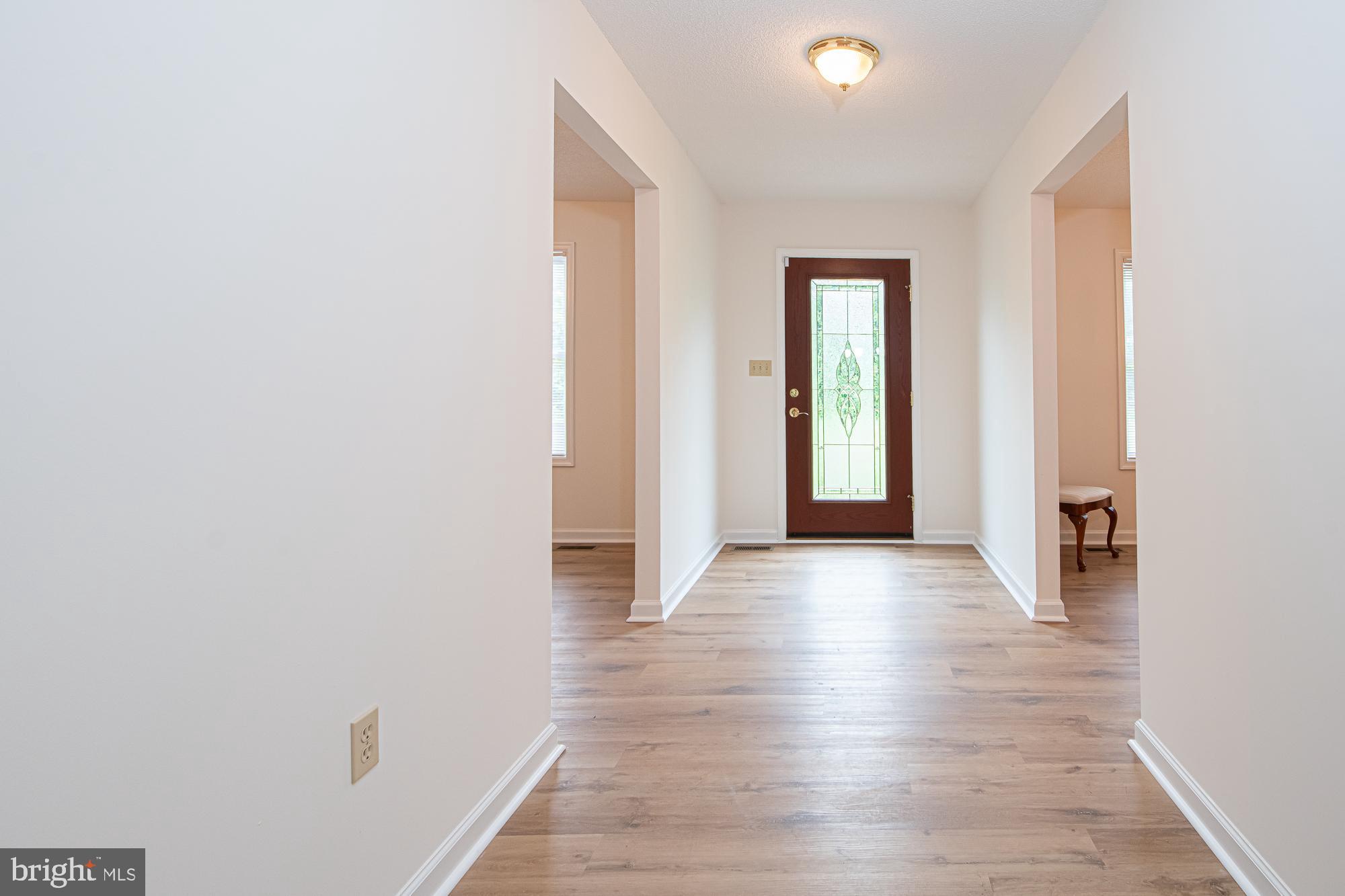 1001 North Timber Ridge Road Cross Junction, VA 22625 - Photo 8 of 69 Foyer