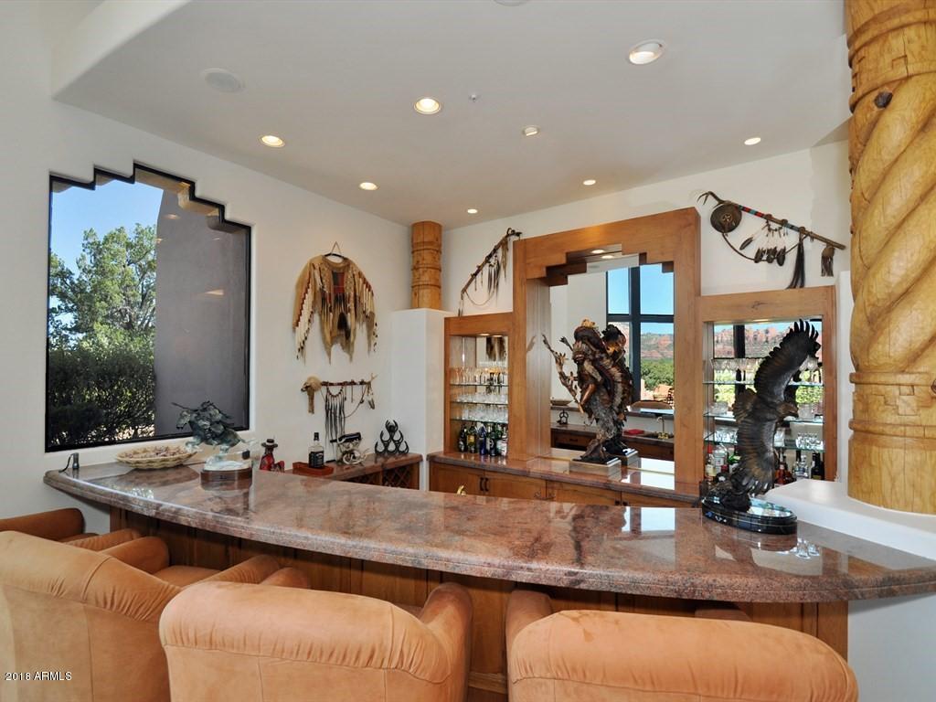 814 West Chapel Road Sedona, AZ 86336 - Photo 22 of 50 Perfect for Entertaining