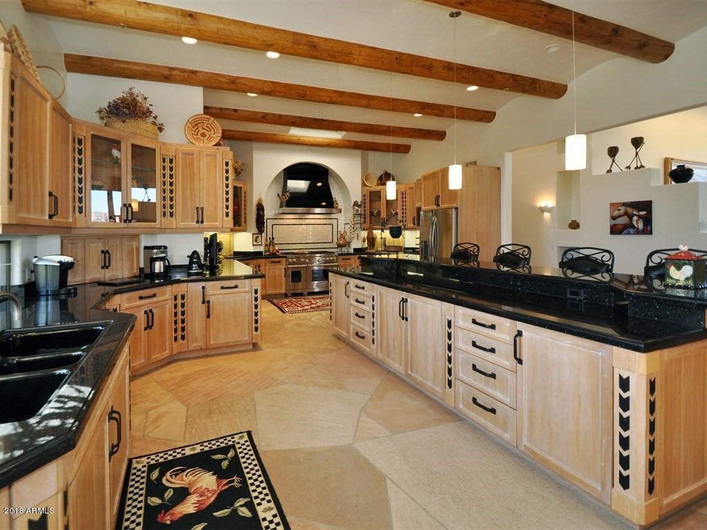 814 West Chapel Road Sedona, AZ 86336 - Photo 25 of 50 Expansive and Impressive