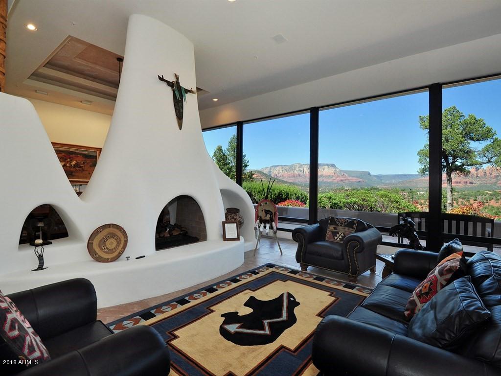 814 West Chapel Road Sedona, AZ 86336 - Photo 4 of 50 Stunning Red Rock Views