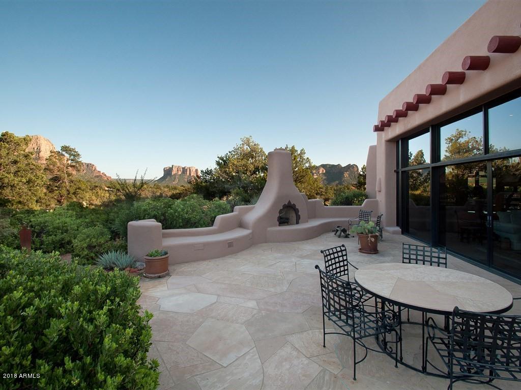 814 West Chapel Road Sedona, AZ 86336 - Photo 42 of 50 Gather Around the Fire