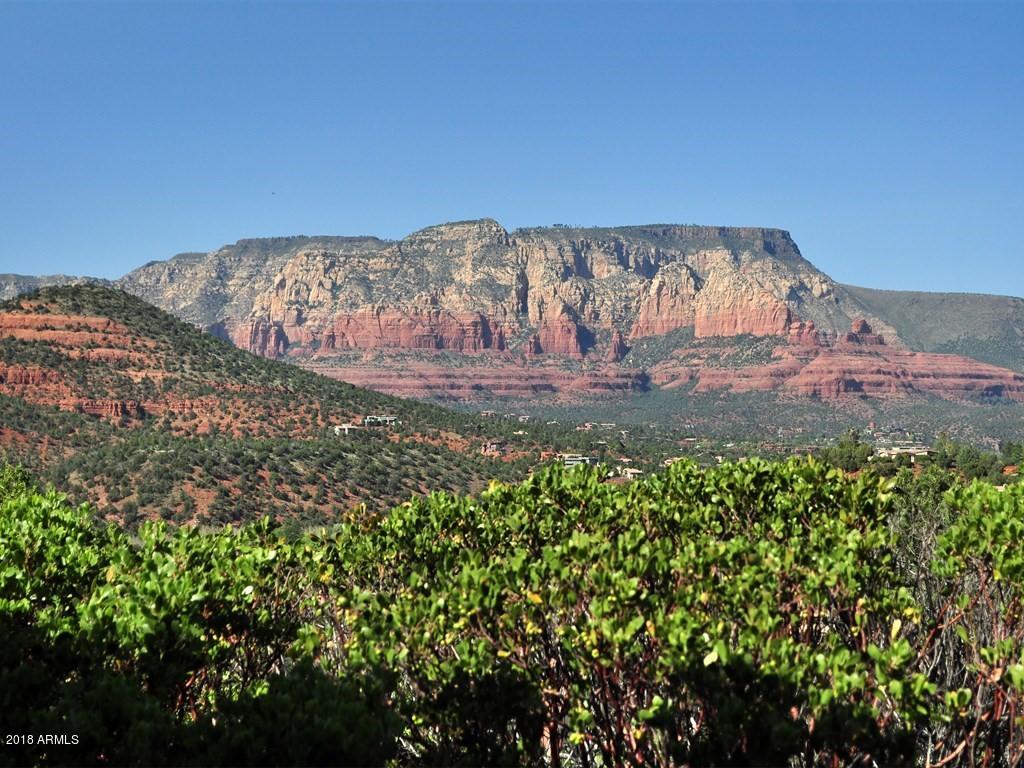 814 West Chapel Road Sedona, AZ 86336 - Photo 9 of 50 Dramatic Red Rock Panorama