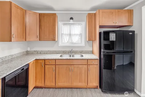 $460,000 | 411 7th Street Southeast, Auburn, WA 98002