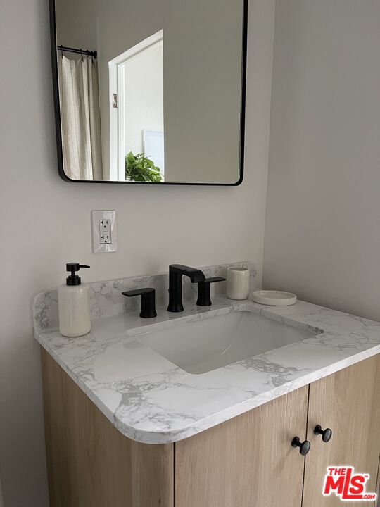 241 Muerdago Road Topanga, CA 90290 - Photo 22 of 27 Gallery Image 22