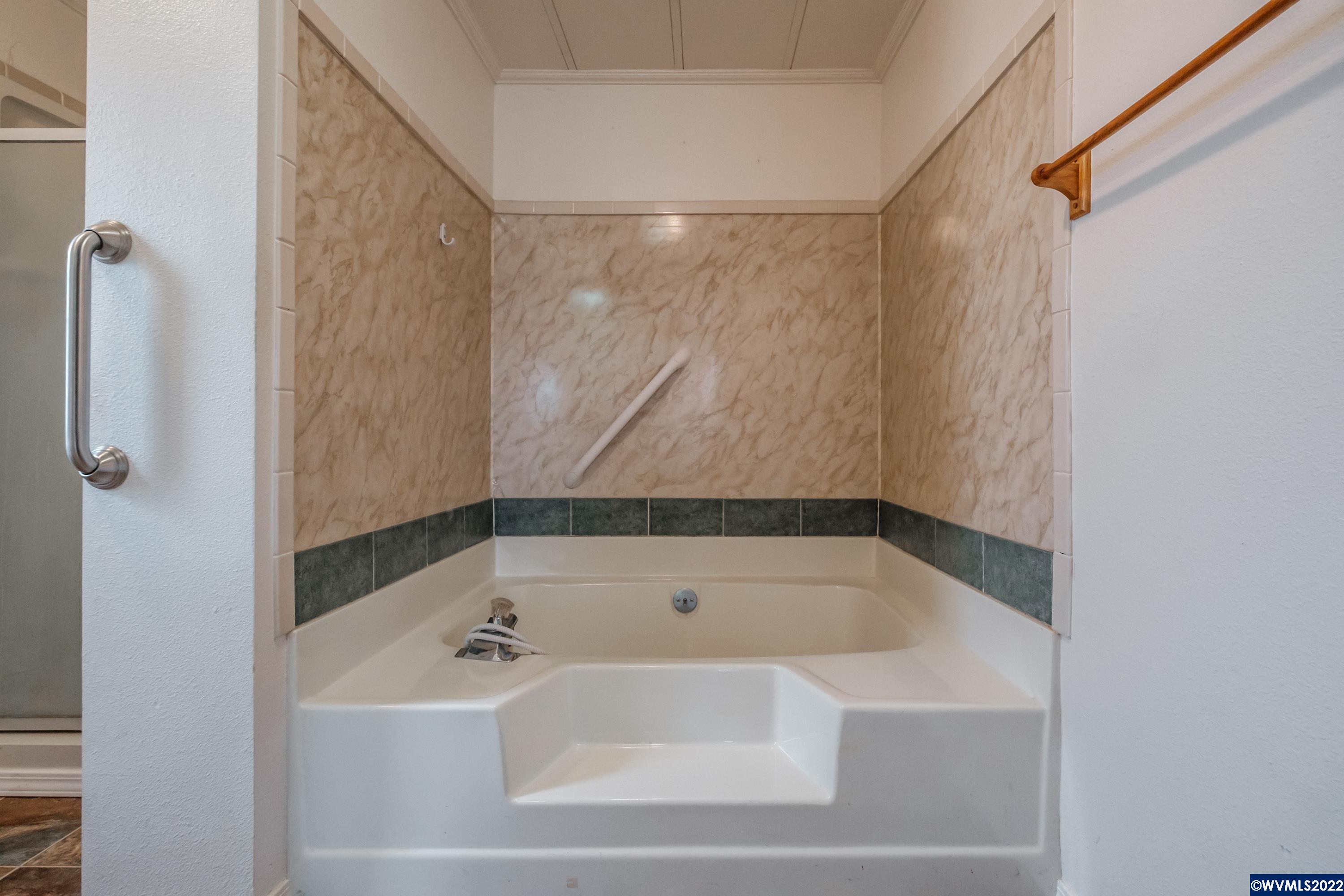 5422 Portland Road Northeast, Unit 140 Salem, OR 97305 - Photo 39 of 42