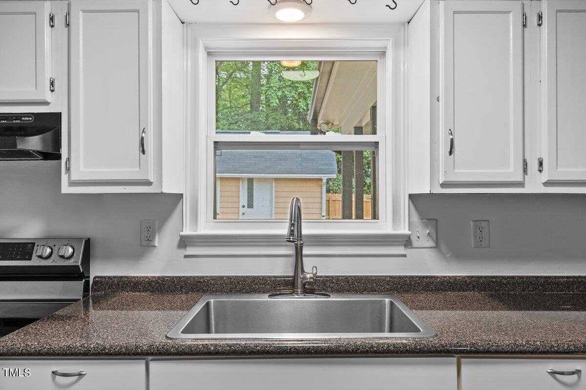 906 Chalk Level Road Durham, NC 27704 - Photo 10 of 21 906 Chalk Level Rd 17