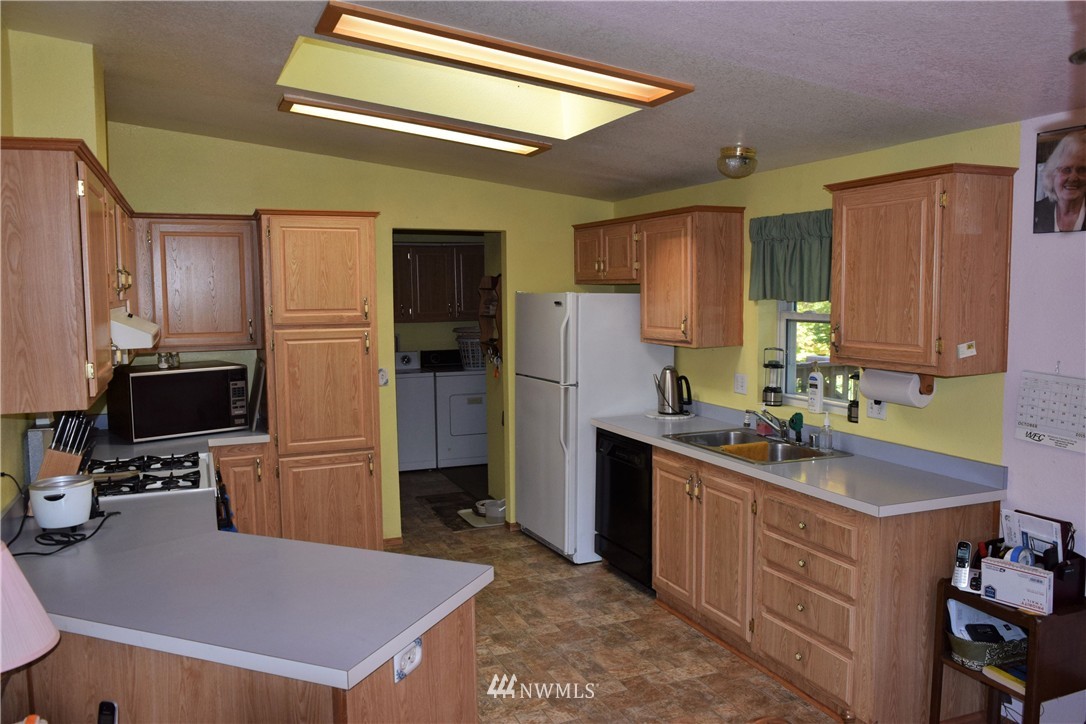 2450 Harksell Road Ferndale, WA 98248 - Photo 6 of 25