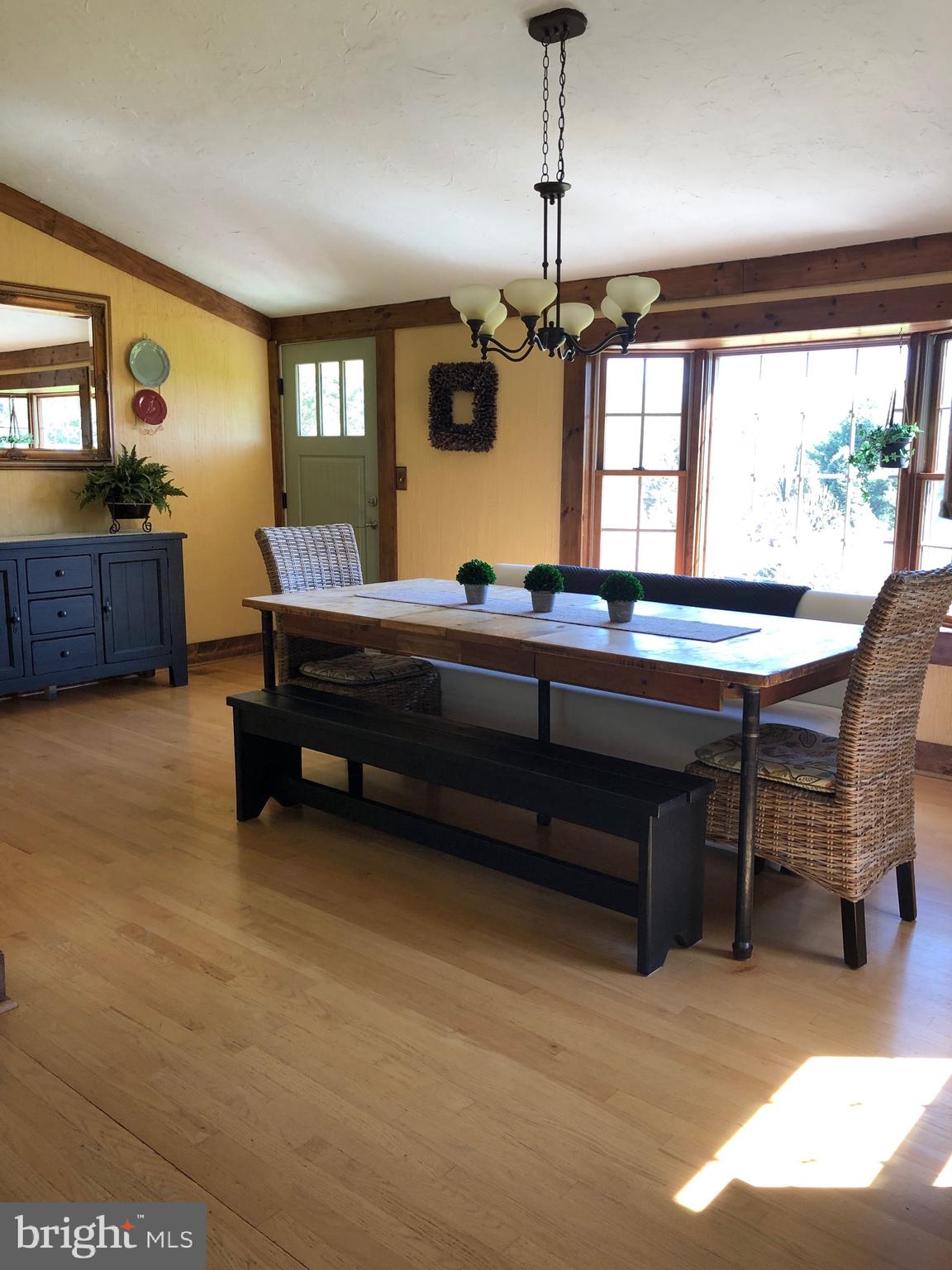 Eat or relax in this calm setting