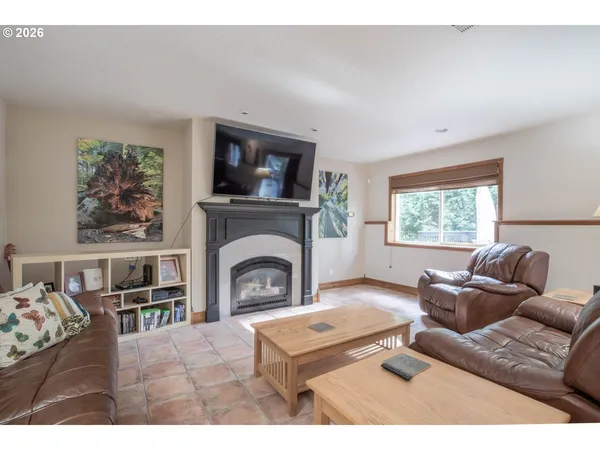 $839,000 | 2610 Park Forest Drive, Eugene, OR 97405