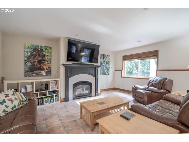 $839,000 | 2610 Park Forest Drive, Eugene, OR 97405