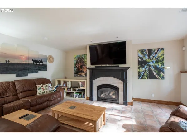 $839,000 | 2610 Park Forest Drive, Eugene, OR 97405