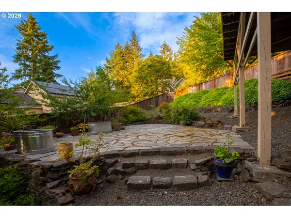 $839,000 | 2610 Park Forest Drive, Eugene, OR 97405