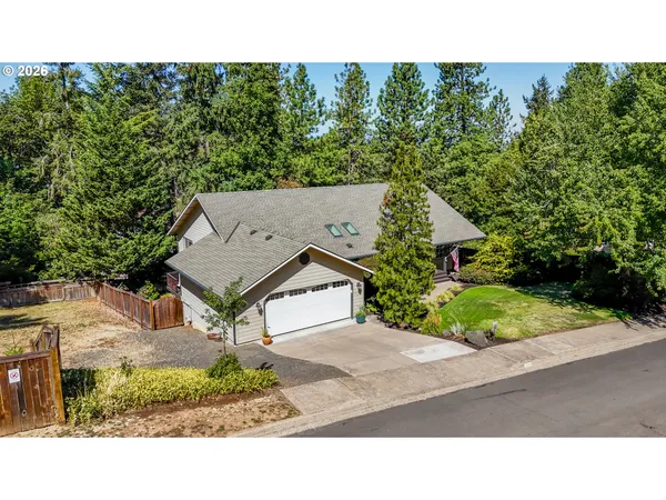 $839,000 | 2610 Park Forest Drive, Eugene, OR 97405