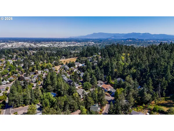 $839,000 | 2610 Park Forest Drive, Eugene, OR 97405