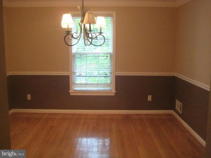 18924 Diary Road Montgomery Village, MD 20886 - Photo 2 of 12 Dining Room