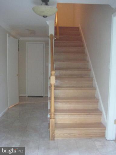 18924 Diary Road Montgomery Village, MD 20886 - Photo 6 of 12 Foyer