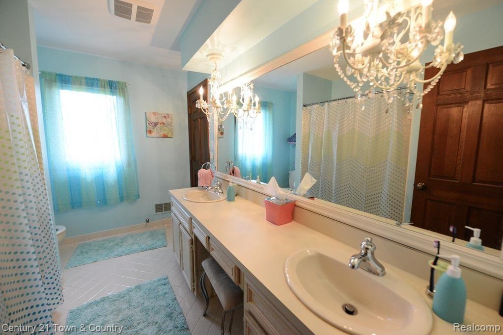 826 Timberline Drive Rochester Hills, MI 48309 - Photo 28 of 53