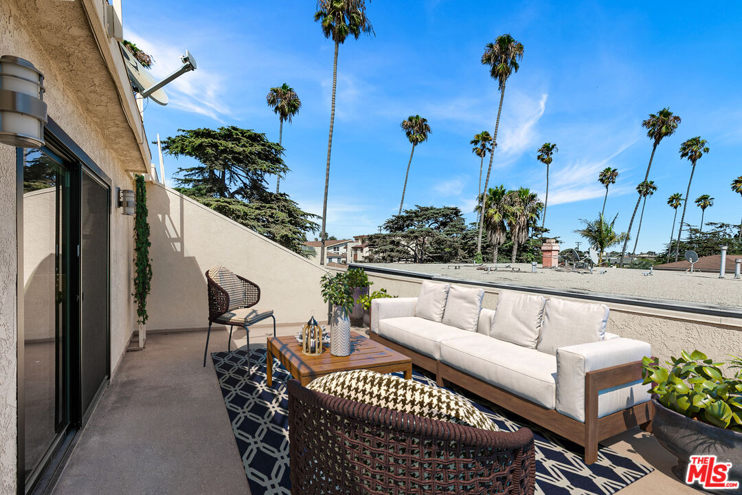 918 9th Street, Unit B Santa Monica, CA 90403 - Photo 15 of 20