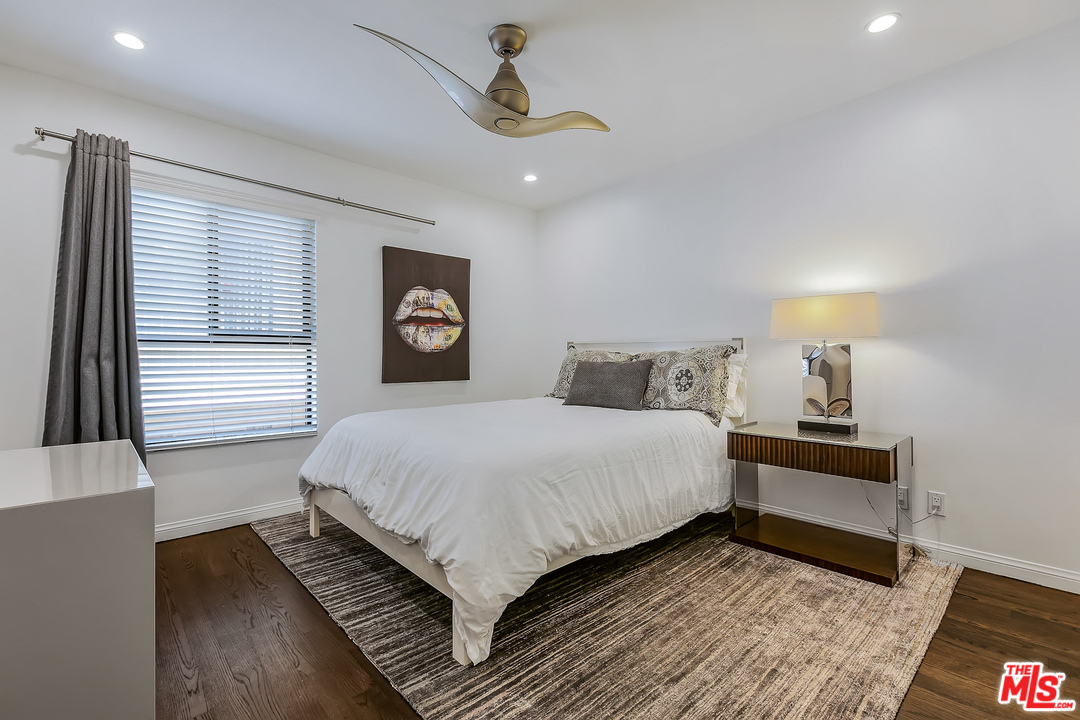 918 9th Street, Unit B Santa Monica, CA 90403 - Photo 17 of 20