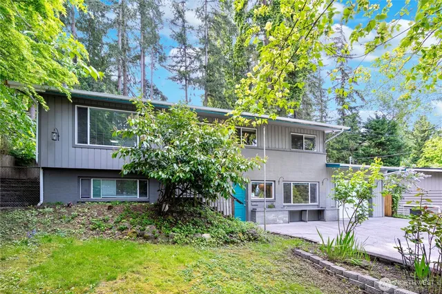 $1,280,000 | 4017 162nd Avenue Southeast, Bellevue, WA 98006
