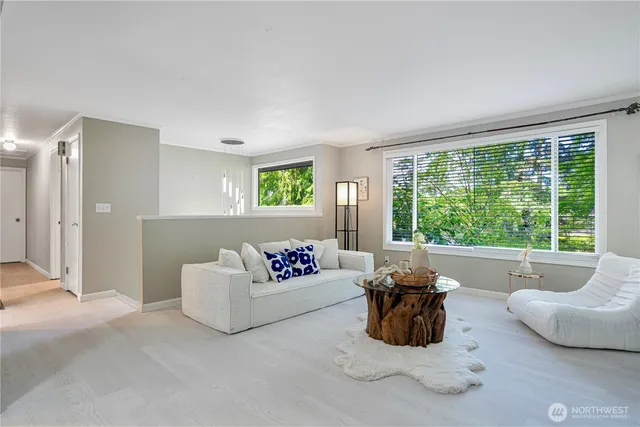 $1,280,000 | 4017 162nd Avenue Southeast, Bellevue, WA 98006