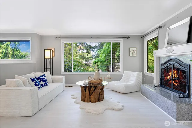 $1,280,000 | 4017 162nd Avenue Southeast, Bellevue, WA 98006