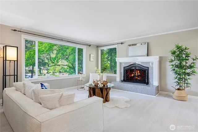 $1,280,000 | 4017 162nd Avenue Southeast, Bellevue, WA 98006