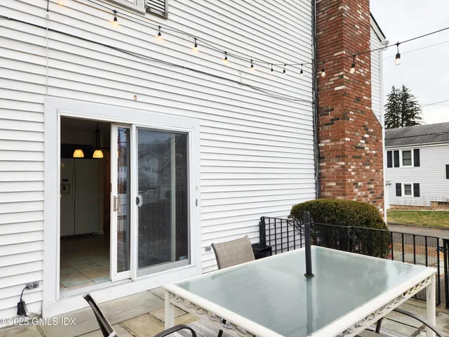 $3,800 | 12 Palmer Street, Cos Cob, CT 06807