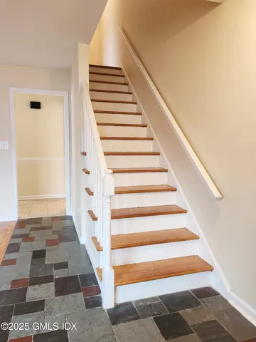 $3,800 | 12 Palmer Street, Cos Cob, CT 06807