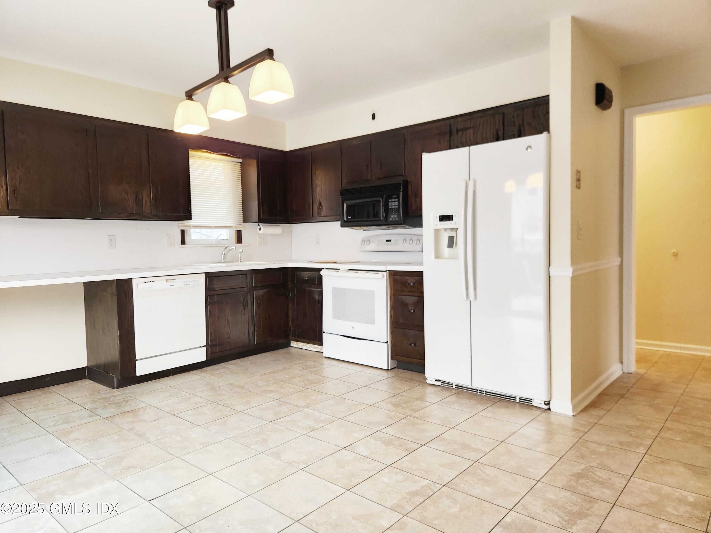 12 Palmer Street Cos Cob, CT 06807 - Photo 8 of 21 20251213_103334