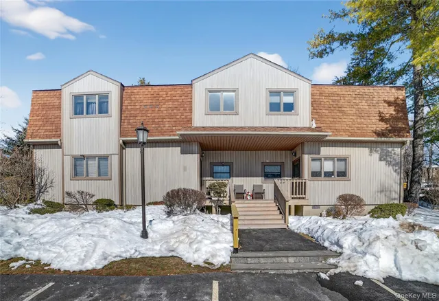 $450,000 | 20 Beecher Lane, Peekskill, NY 10566