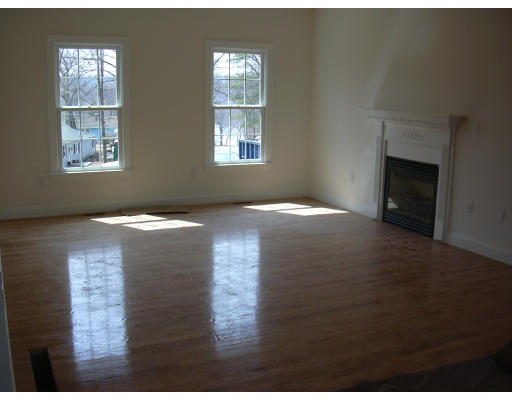 99 2nd Road Marlborough, MA 01752 - Photo 5 of 9 Gallery Image 5