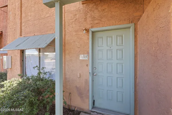 $120,000 | 2950 North Alvernon Way, Unit 1105, Tucson, AZ 85712