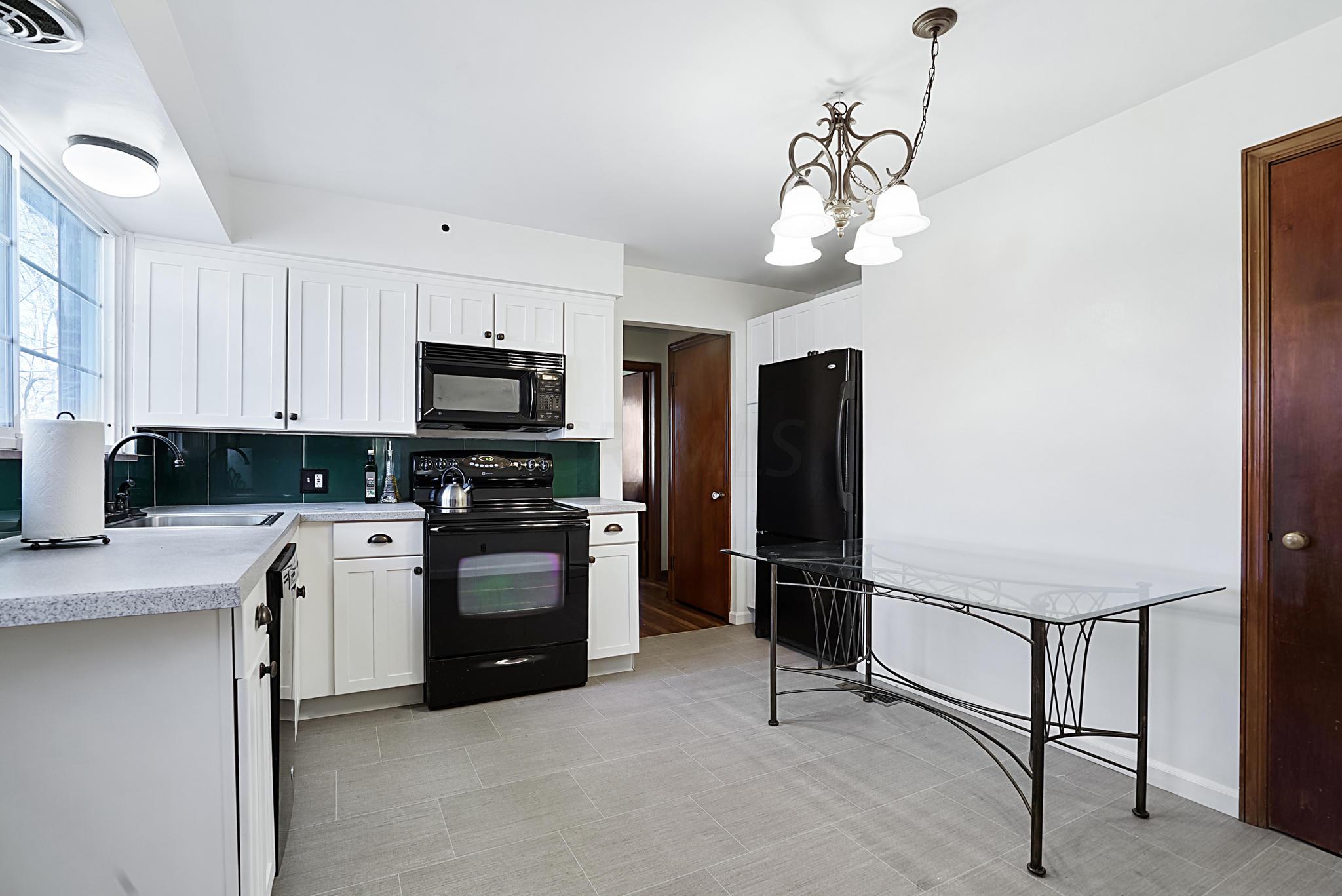 355 North Ardmore Road Columbus, OH 43209 - Photo 12 of 31 Gallery Image 12