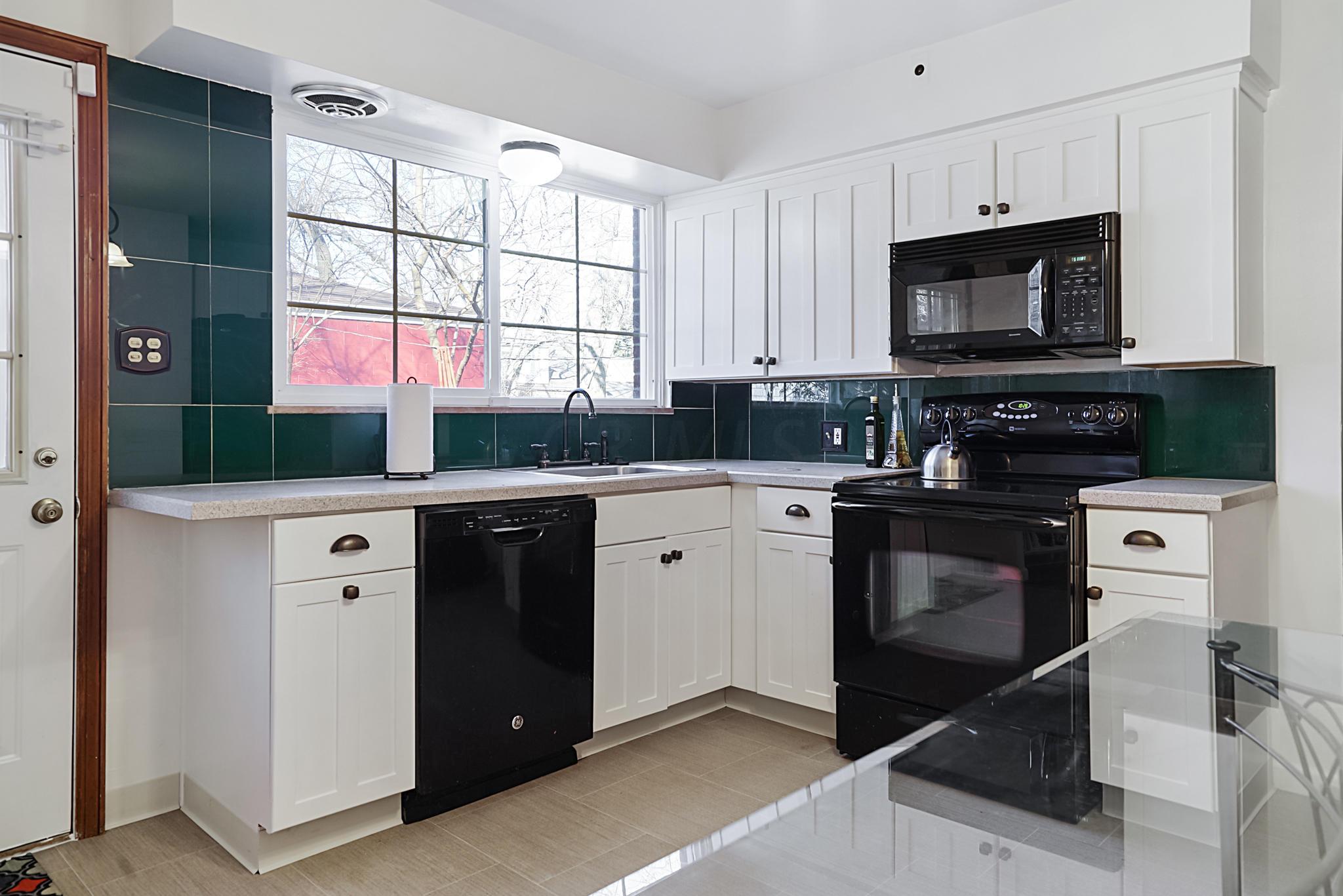 355 North Ardmore Road Columbus, OH 43209 - Photo 14 of 31 Gallery Image 14