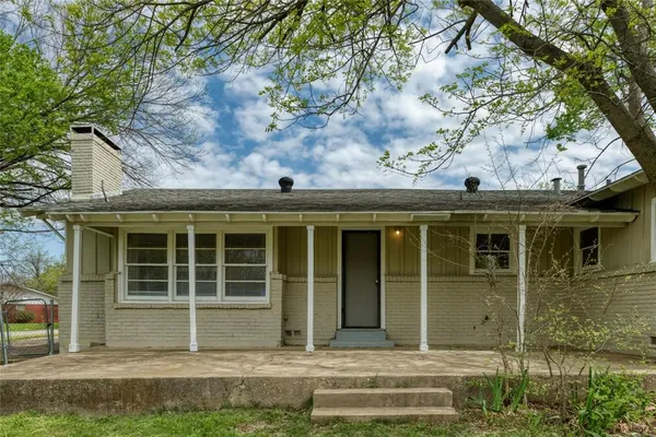 $2,150 | 1604 Weiler Boulevard, Fort Worth, TX 76112