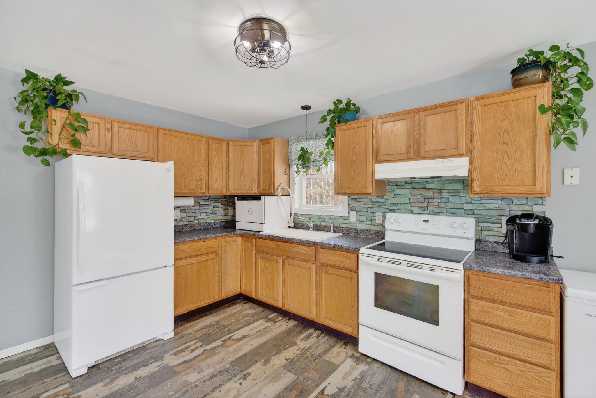 599 Fletcher Road Auburn, ME 04210 - Photo 22 of 56 21_DSC00445