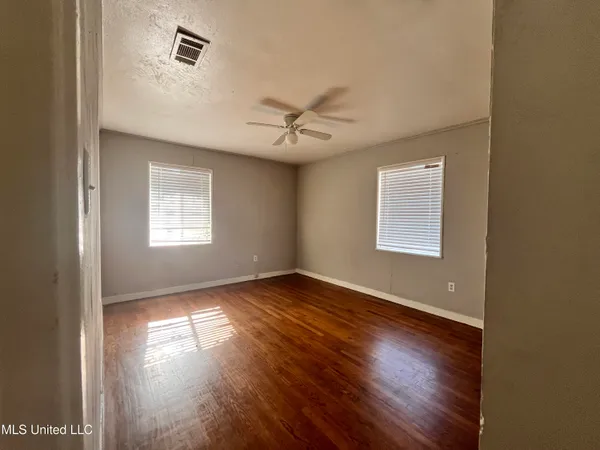 $72,000 | 2920 Oak Forest Drive, Jackson, MS 39212