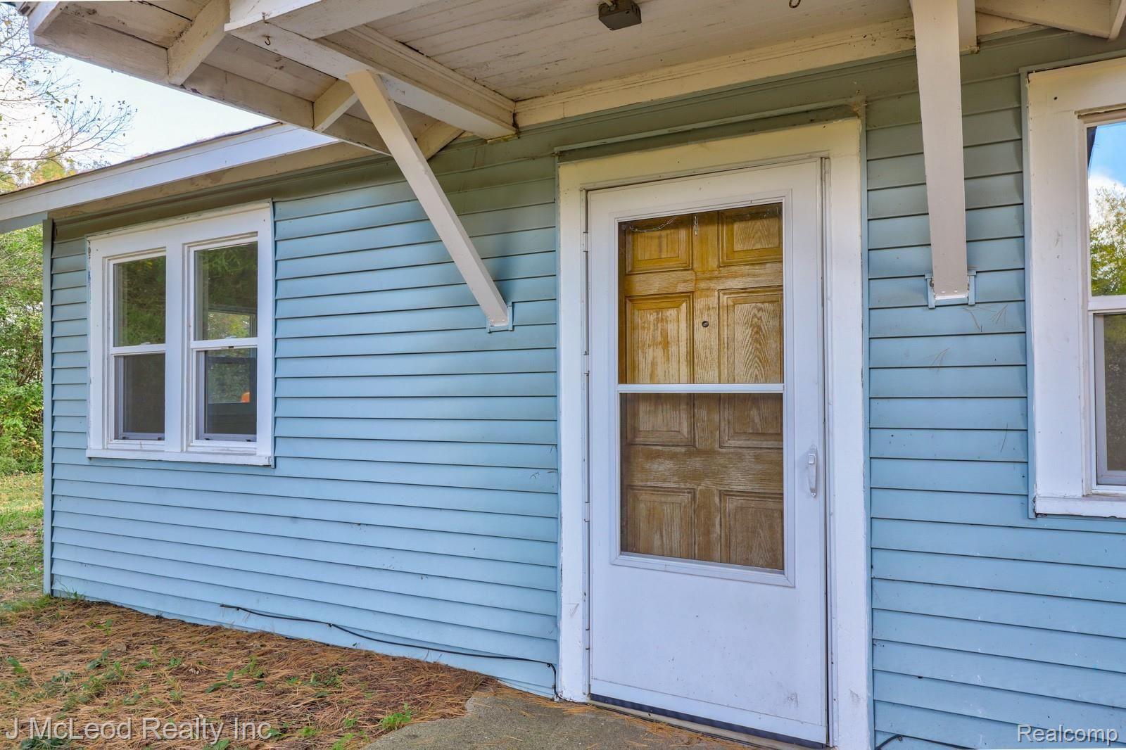 11315 Moorish Road Birch Run, MI 48415 - Photo 6 of 33 11315 Moorish Birch Run-6.jpg