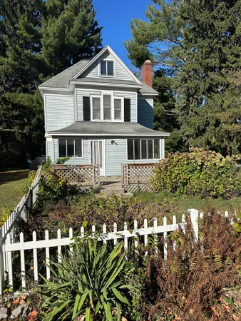 $184,500 | 513 North Water Street, Hart, MI 49420