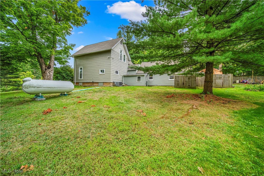 12220 Madison Road Huntsburg, OH 44046 - Photo 23 of 39