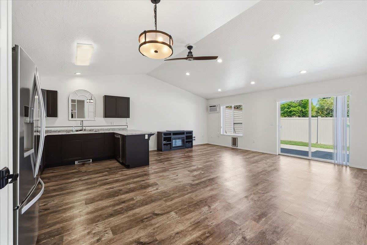 412-414 North Pierce Road Spokane Valley, WA 99206 - Photo 5 of 30 Gallery Image 5