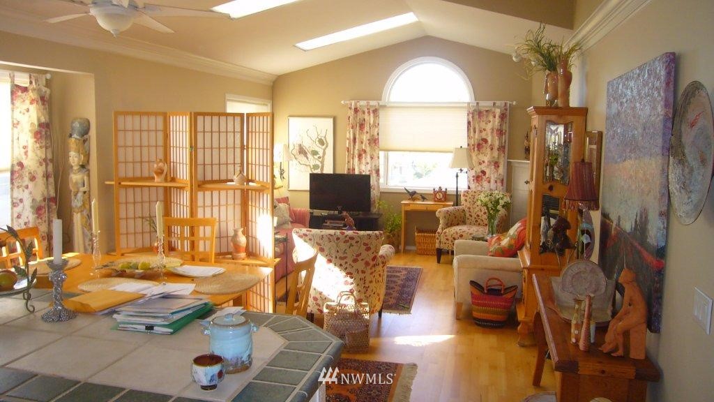 577 West Kellogg Road Bellingham, WA 98226 - Photo 3 of 15 Gallery Image 3