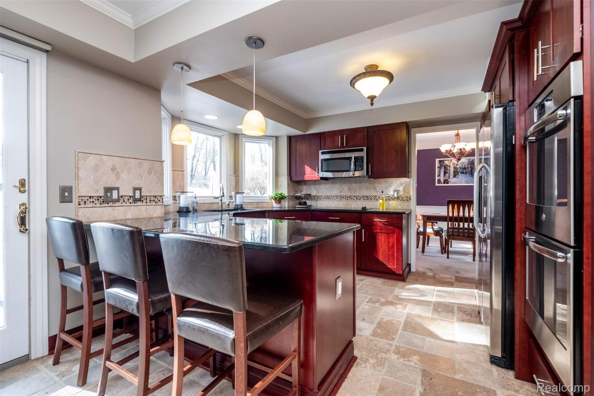 575 Maryknoll Drive Rochester, MI 48309 - Photo 14 of 35 575 Maryknoll-15.jpg