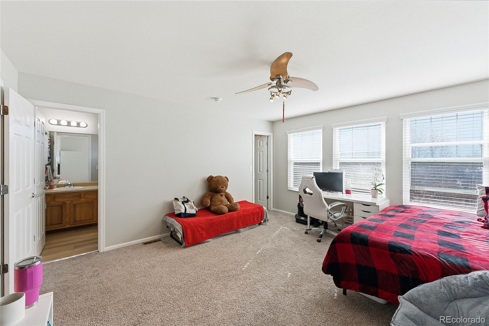 2579 South Jebel Way Aurora, CO 80013 - Photo 17 of 33