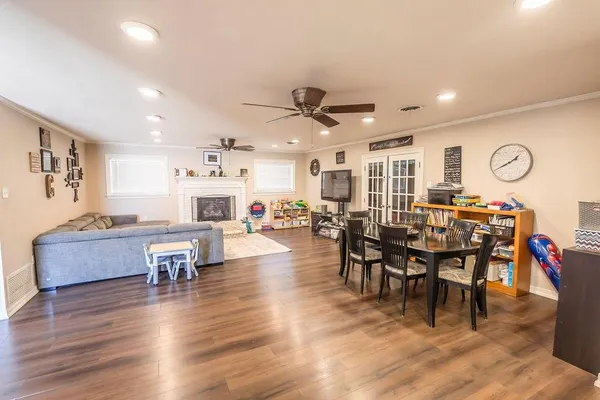 $155,000 | 809 E Highway, Nocona, TX 76255